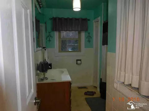 1104 Lavender, Monroe, MI 48162 photo 4