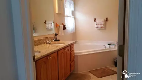 2644 S Custer, Monroe, MI 48161 photo 7