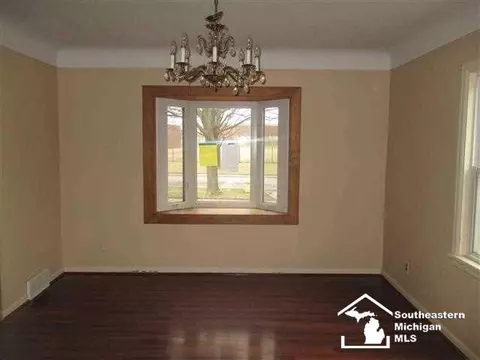 814 E Front, Monroe, MI 48161 photo 5