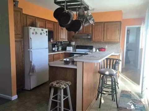 9640 Douglas, Temperance, MI 48182 photo 6