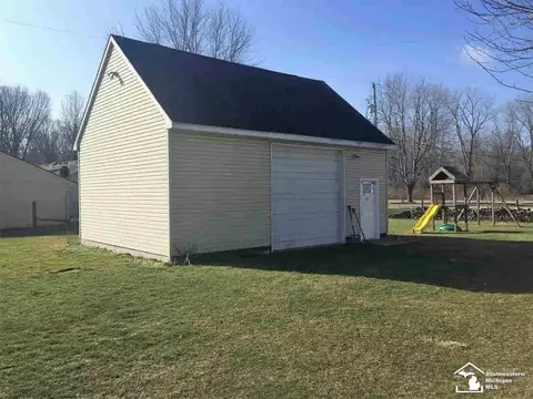 9640 Douglas, Temperance, MI 48182 photo 22