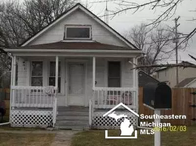 910 Adams, Monroe, MI 48161 photo 1
