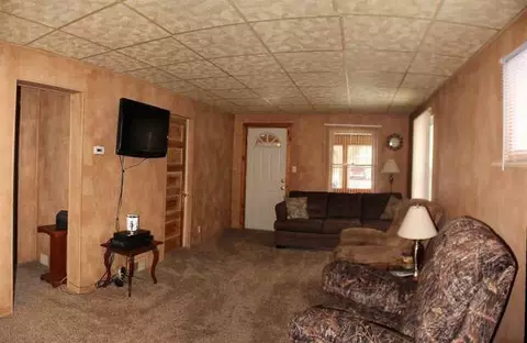 808 Virginia, Jackson, MI 49202 photo 3