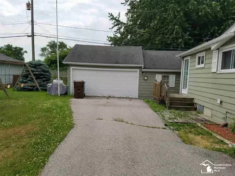 3124 Fourth, Monroe, MI 48162 photo 2