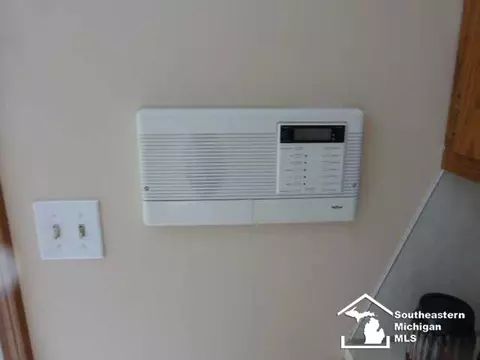 11233 N Custer, Monroe, MI 48162 photo 7