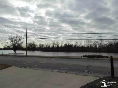 2210 N Custer, Monroe, MI 48162 photo 25