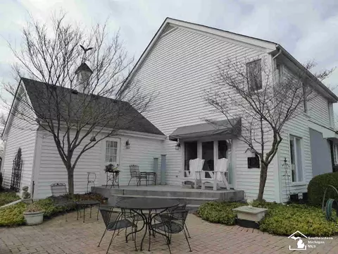 2210 N Custer, Monroe, MI 48162 photo 2