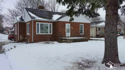 1603 S Custer, Monroe, MI 48161 photo 1