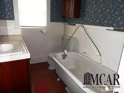 461 N Monroe, Monroe, MI 48162 photo 17