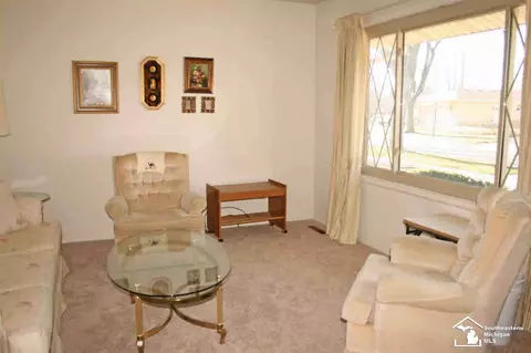 1363 Calgary, Monroe, MI 48162 photo 13