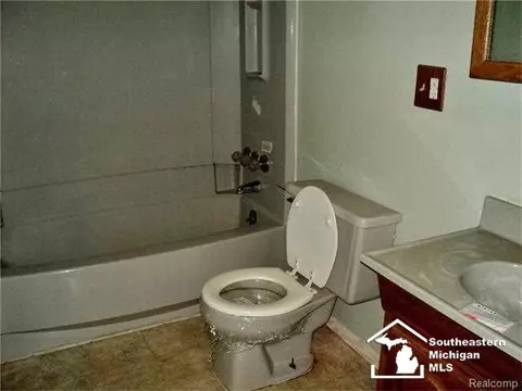 1106 N Roessler, Monroe, MI 48162 photo 11
