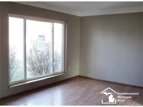 1106 N Roessler, Monroe, MI 48162 photo 3