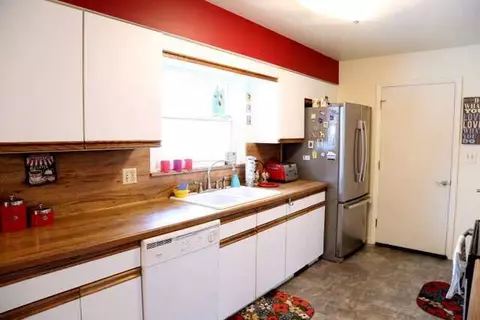 2030 Cascade, Jackson, MI 49203 photo 7