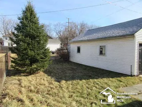 220 W Seventh, Monroe, MI 48161 photo 8