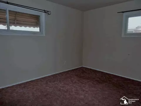 326 Richards, Monroe, MI 48162 photo 6