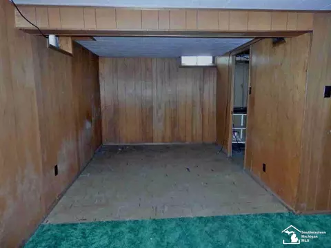 326 Richards, Monroe, MI 48162 photo 13
