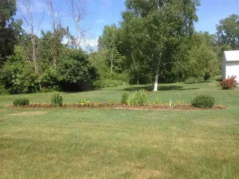 2195 Noon, Jackson, MI 49201 photo 4