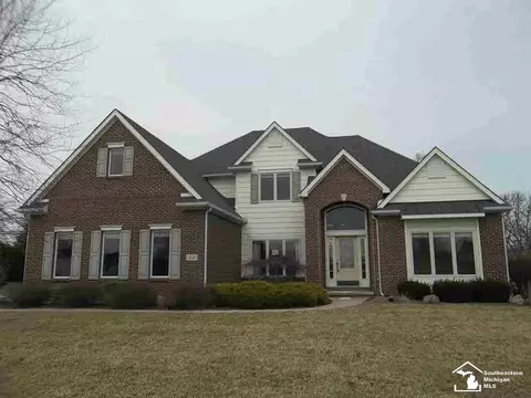 701 Bethpage, Monroe, MI 48162 photo 1