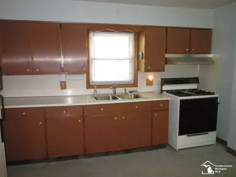 211 Scott, Monroe, MI 48161 photo 12