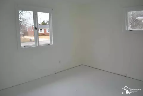 233 Theodore, Monroe, MI 48162 photo 8