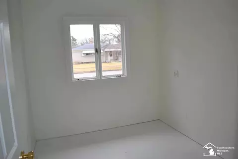 233 Theodore, Monroe, MI 48162 photo 7