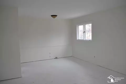 233 Theodore, Monroe, MI 48162 photo 3