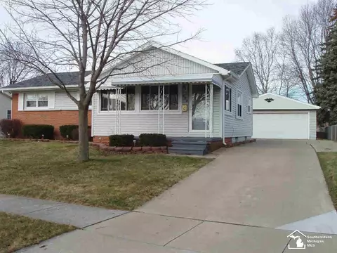 655 Lavender, Monroe, MI 48162 photo 1