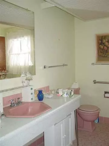 595 Christopher, Jackson, MI 49203 photo 9