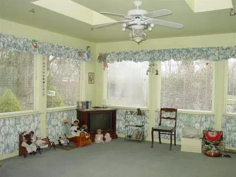 595 Christopher, Jackson, MI 49203 photo 5