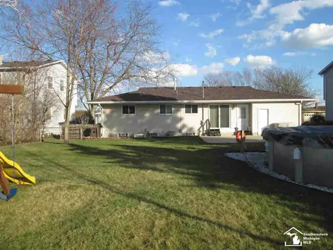 231 Cranbrook, Monroe, MI 48162 photo 4