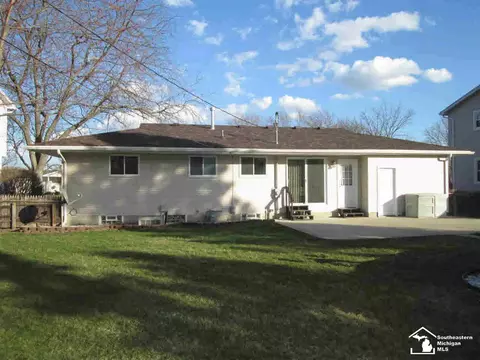 231 Cranbrook, Monroe, MI 48162 photo 2