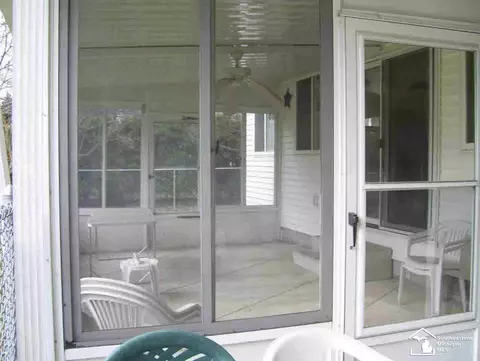1314 Riverview, Monroe, MI 48162 photo 3