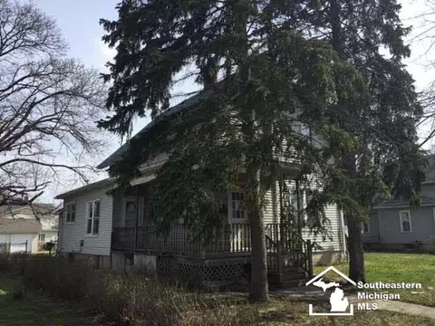 411 E Second, Monroe, MI 48161 photo 3