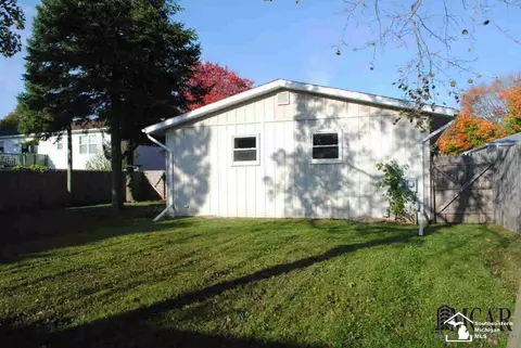 376 Crampton, Monroe, MI 48162 photo 20