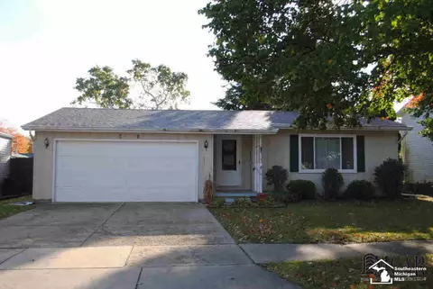 376 Crampton, Monroe, MI 48162 photo 4