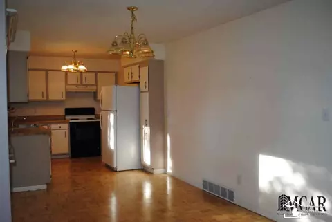 376 Crampton, Monroe, MI 48162 photo 8