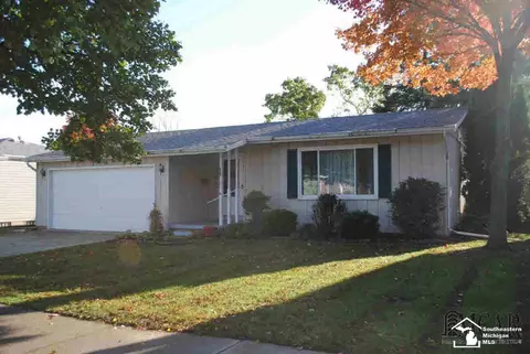 376 Crampton, Monroe, MI 48162 photo 1