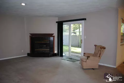 376 Crampton, Monroe, MI 48162 photo 11