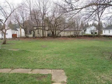 1024 Lansing, Jackson, MI 49202 photo 3