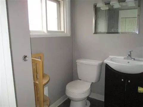 1024 Lansing, Jackson, MI 49202 photo 20