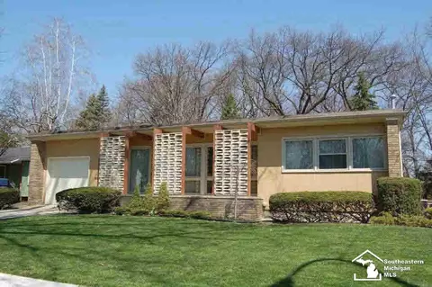 315 Oakwood, Monroe, MI 48162 photo 1