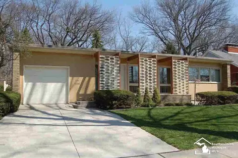 315 Oakwood, Monroe, MI 48162 photo 2