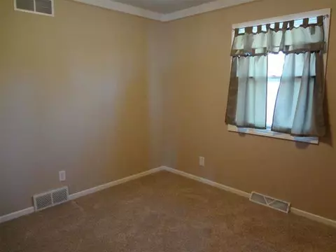 4774 Benelux, Jackson, MI 49201 photo 13