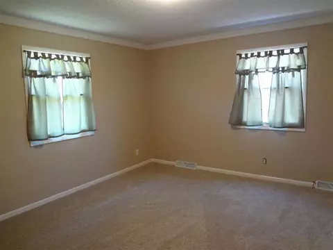 4774 Benelux, Jackson, MI 49201 photo 17