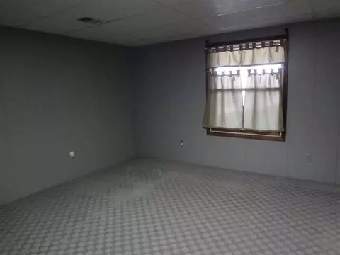 4774 Benelux, Jackson, MI 49201 photo 26
