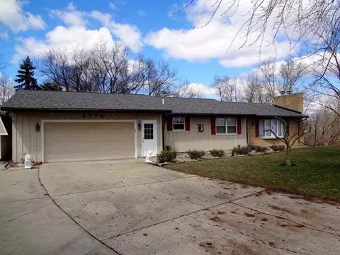 4774 Benelux, Jackson, MI 49201 photo 1