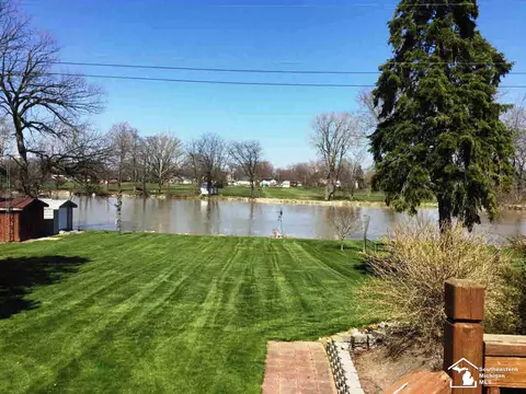 3152 S Custer, Monroe, MI 48161 photo 2