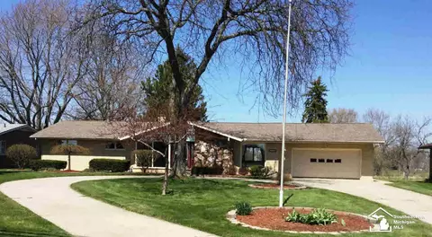 3152 S Custer, Monroe, MI 48161 photo 1