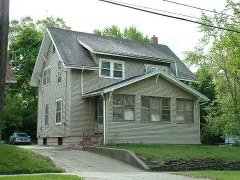 1121 S Jackson, Jackson, MI 49202 photo 1
