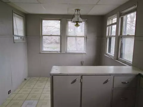 1121 S Jackson, Jackson, MI 49202 photo 10